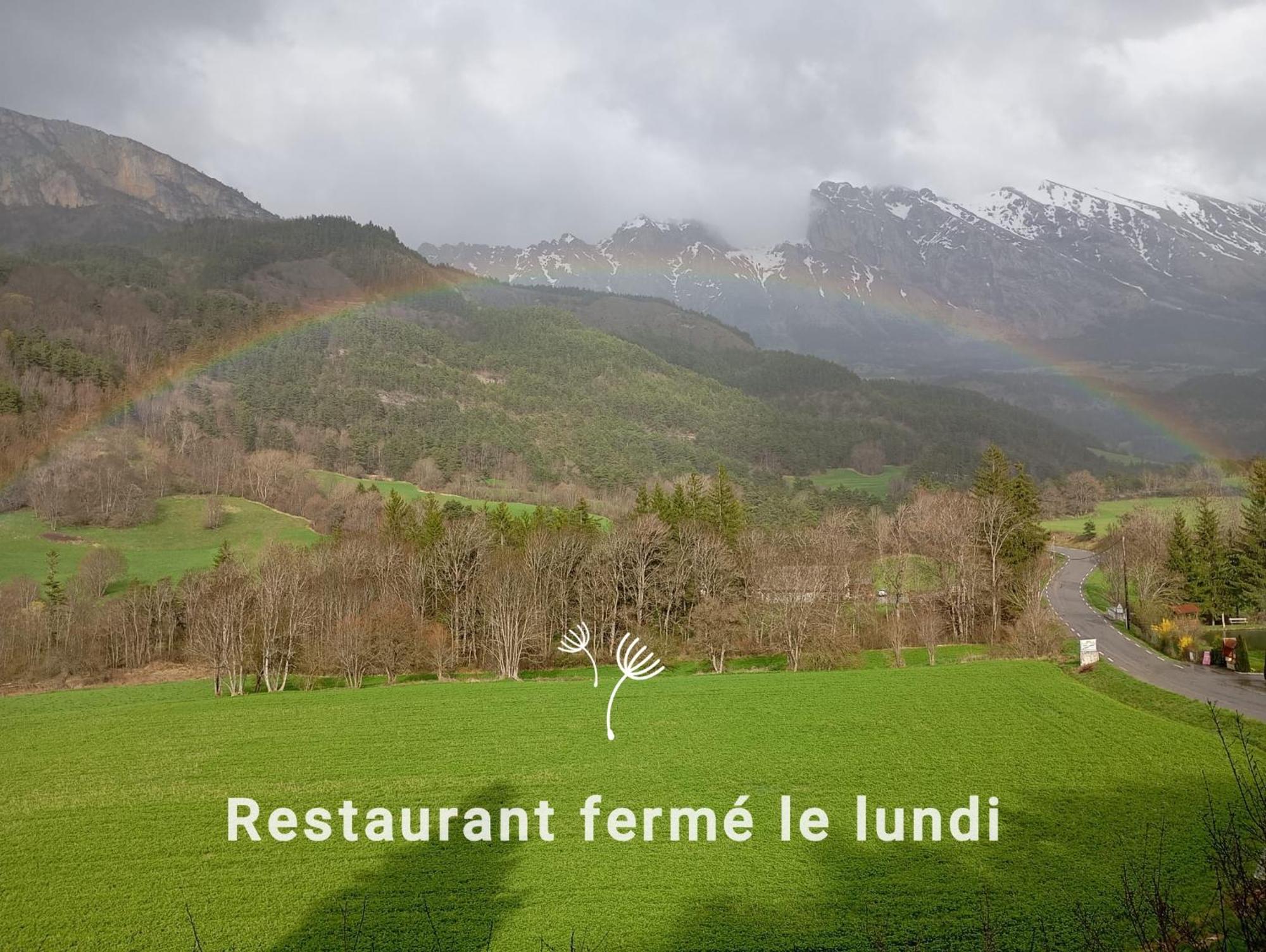 La Neyrette Hotel Saint-Disdier-en-Devoluy Exterior photo